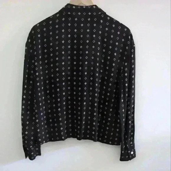 🌴2/$25🌴A.N.A | Women's Black/White Diamond Collard Button Up Long Sleeved Top - Picture 5 of 5